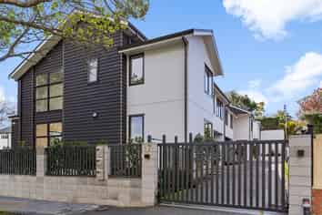 17B Gorrie Avenue, Epsom