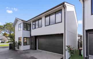 17A Gorrie Avenue, Epsom