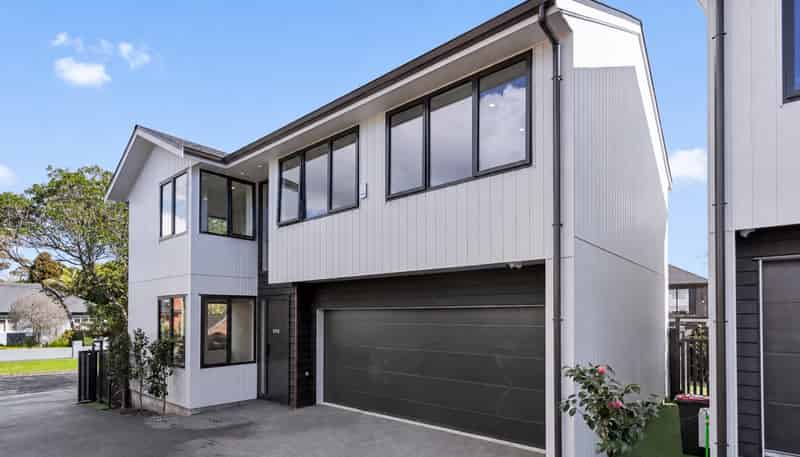 17A Gorrie Avenue, Epsom