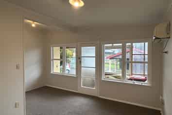 1/2 Wilson Street, Havelock