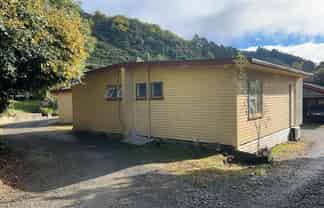 1/2 Wilson Street, Havelock