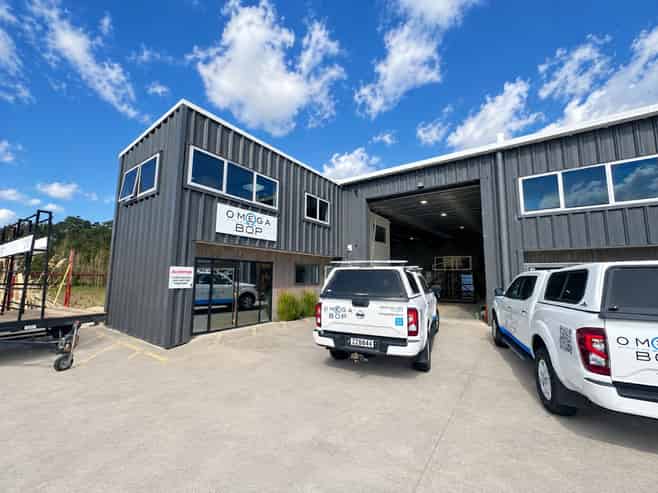 Modern tilt slab warehouse. Flexible lease options