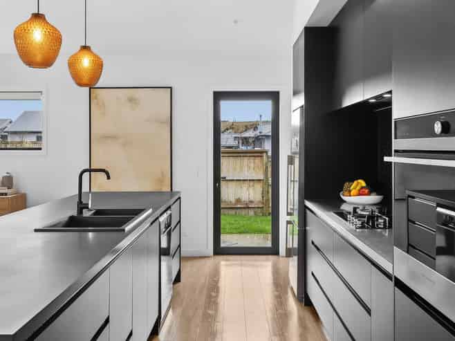 17 Cooper Crescent, Luggate