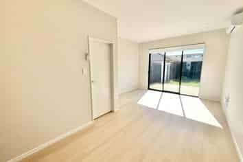10/113 Moore Street, Howick