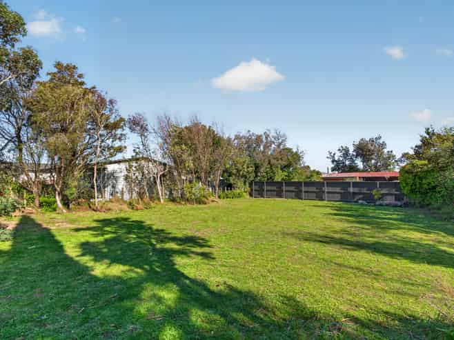 24 Esther Street, Martinborough