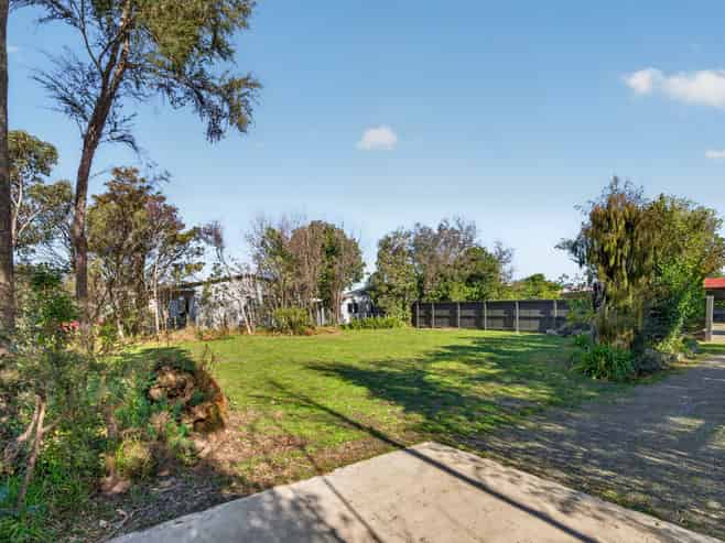 24 Esther Street, Martinborough