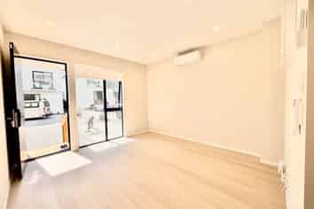 9/113 Moore Street, Howick