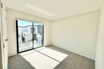9/113 Moore Street, Howick