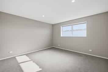 2/3A Humboldt Street, Sydenham