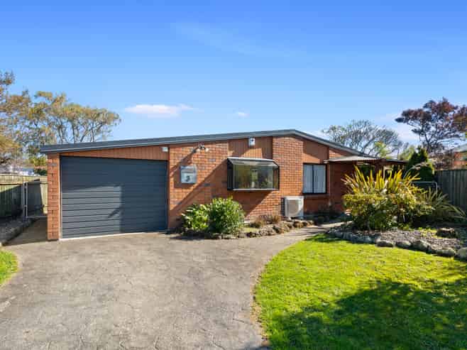 3 Barrett Place, Carterton