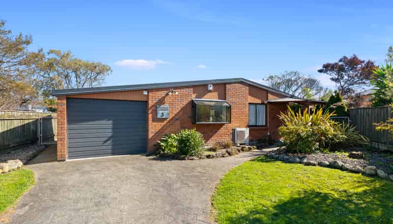 3 Barrett Place, Carterton