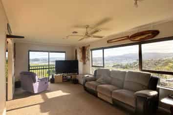 52 Panorama Drive, Parahaki