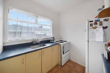 4/11 Oakland Avenue, Papatoetoe