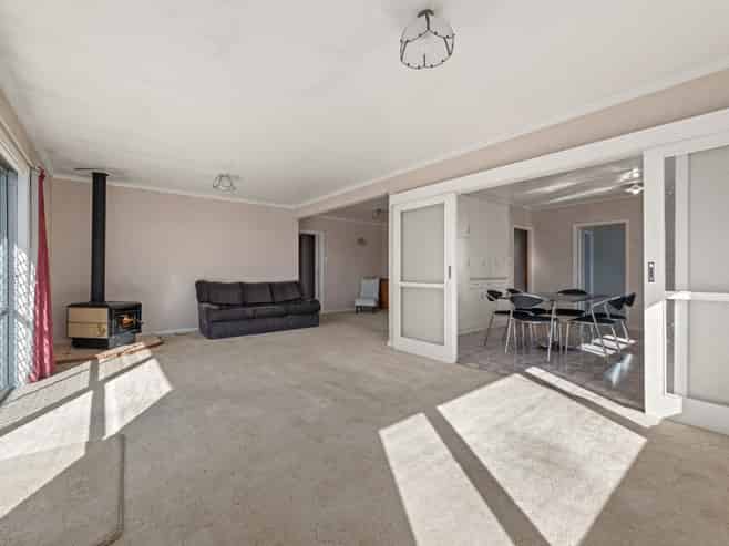 1 Aroha Way, Yelverton