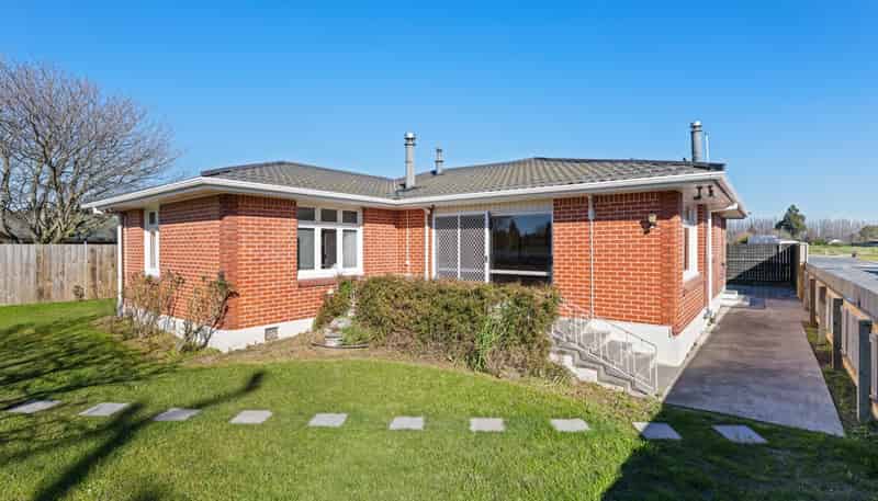 1 Aroha Way, Yelverton