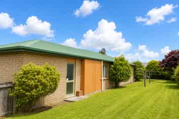 22d Dickens Street, Owhata