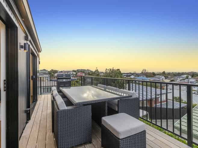 15A Cambrai Avenue, Mount Roskill