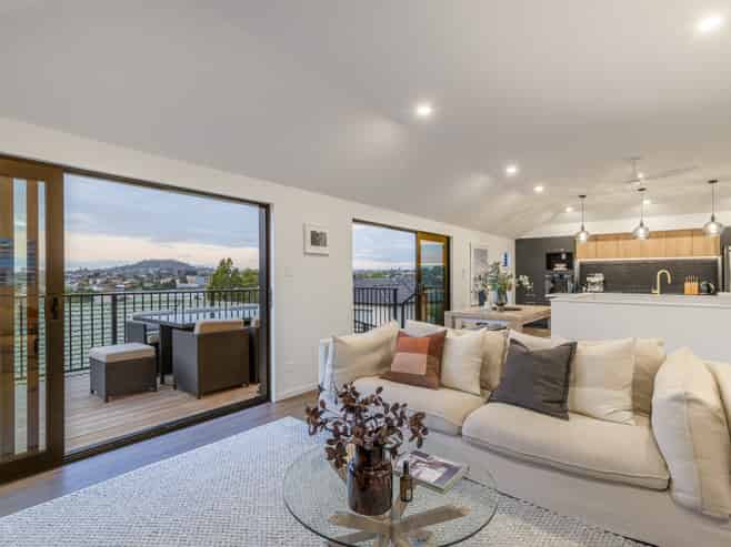 15A Cambrai Avenue, Mount Roskill