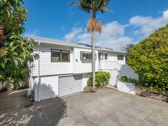 42B Glamorgan Drive, Torbay