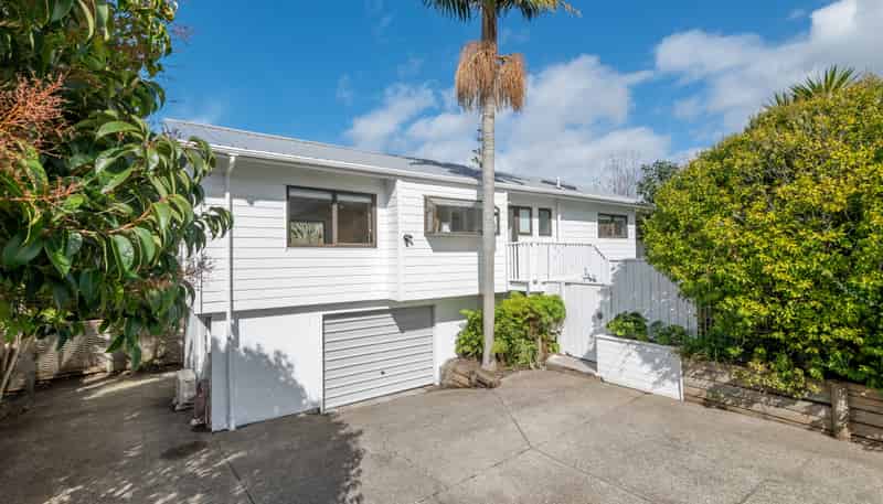 42B Glamorgan Drive, Torbay