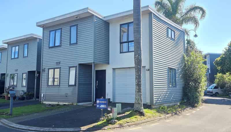 34 Saintly Lane, Avondale