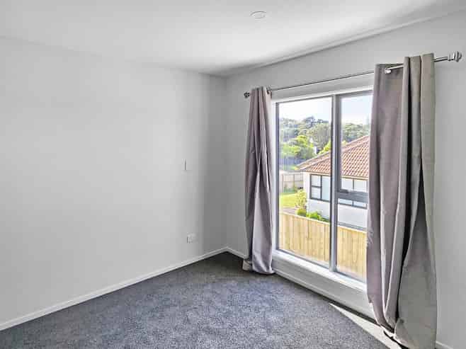 3/12 Mana Avenue, Titahi Bay