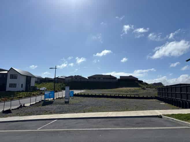 13 & 15 Tiratu Rise, Whitby