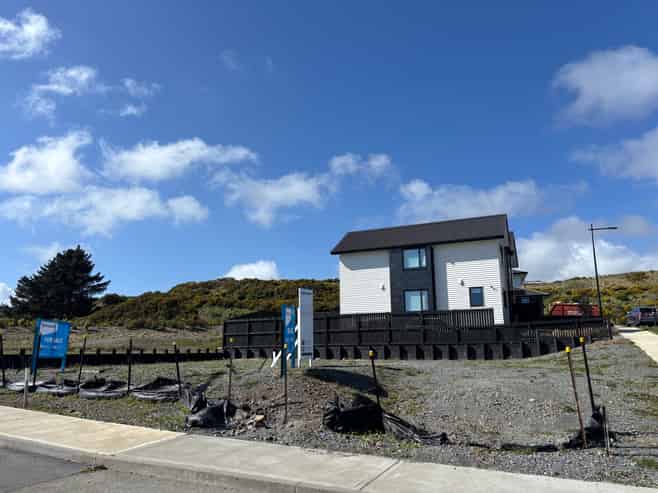 13 & 15 Tiratu Rise, Whitby