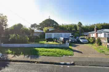 27 Longburn Road, Henderson