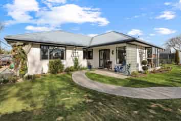 21 Mona Square, Ashburton