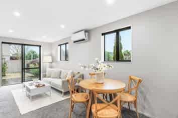 411D Armagh Street, Linwood