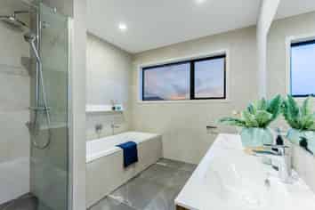 32 Grut Greens, Millwater
