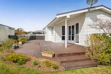 8 Hughson Place, Opunake