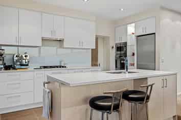 6 Yelverton Place, Huntsbury