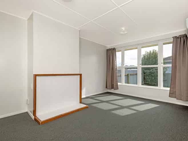 26,28,30 Cavendish Crescent, Outer Kaiti