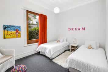 56 South Road, Caversham