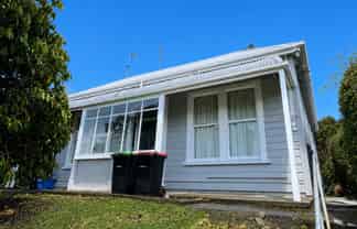 56 South Road, Caversham