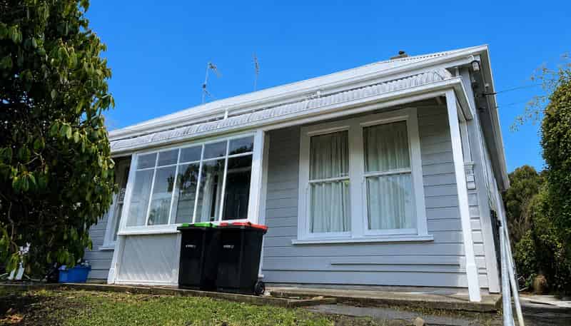 56 South Road, Caversham