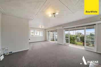 56 Beaubank Road, Kelston