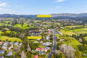 526A West Coast Road, Oratia
