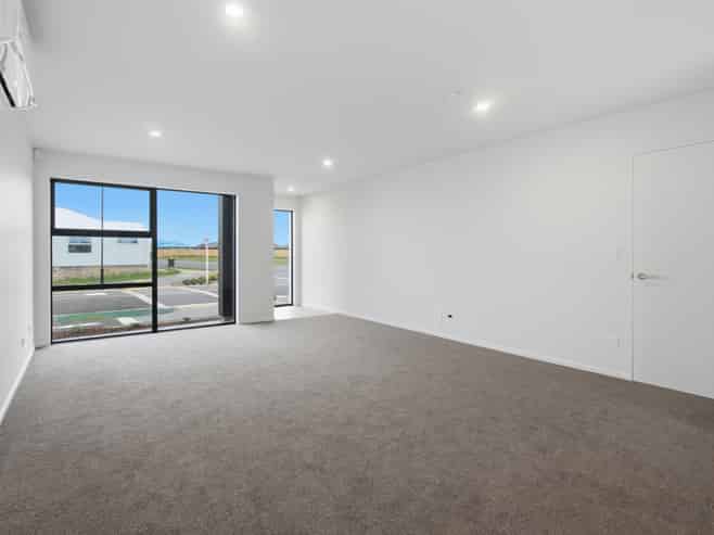 72 Lovelock Avenue, Rolleston