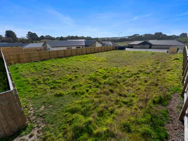 7 Kotuku Ngutupapa Way, Waikanae