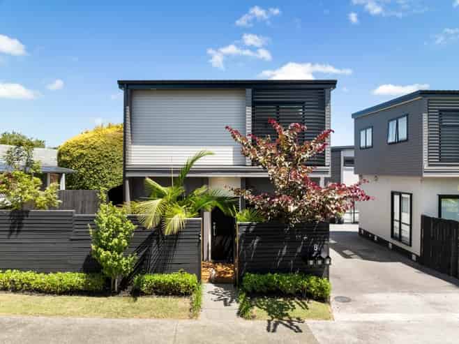 8A Edgar Pearce Place, Howick