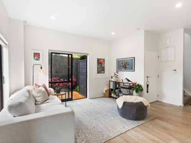 8A Edgar Pearce Place, Howick