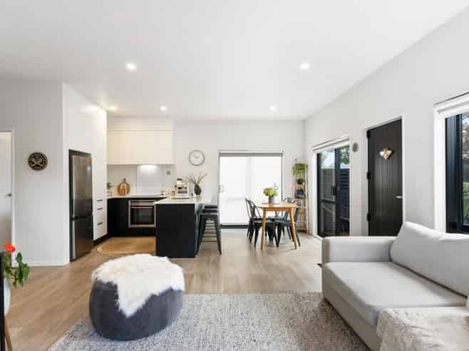 8A Edgar Pearce Place, Howick