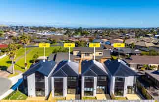 2/31 Booralee Avenue, Botany Downs