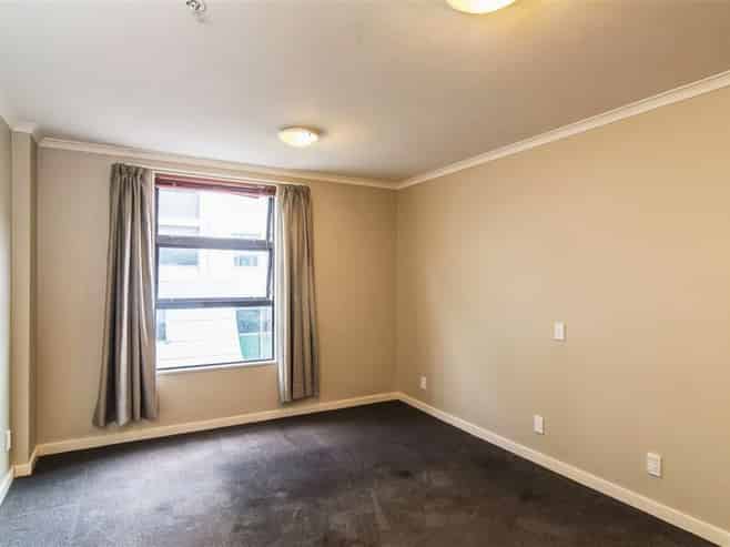 210/5 Aitken Street, Thorndon