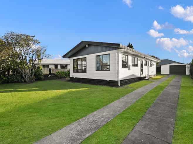 19 Elmwood Crescent, Pukete