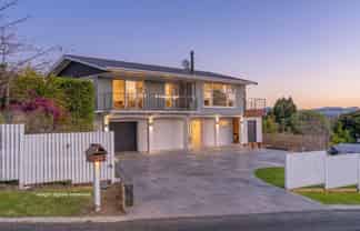 54 Main Street, Coromandel