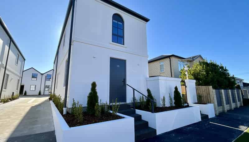 2/35 Eversleigh Street, Saint Albans